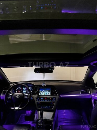 Hyundai Sonata-8