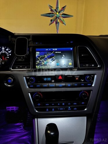 Hyundai Sonata-9