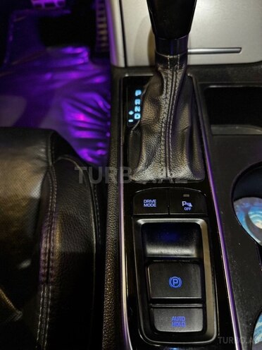 Hyundai Sonata-10