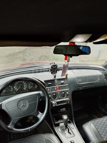 Mercedes C 180-9