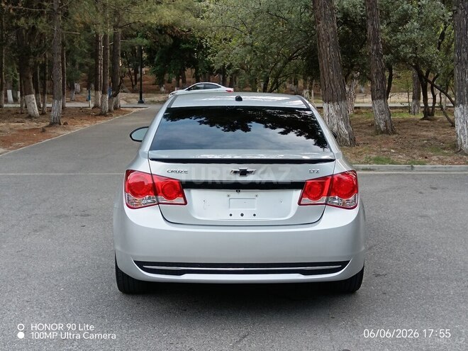 Chevrolet Cruze-8
