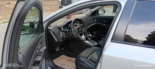 Chevrolet Cruze-14
