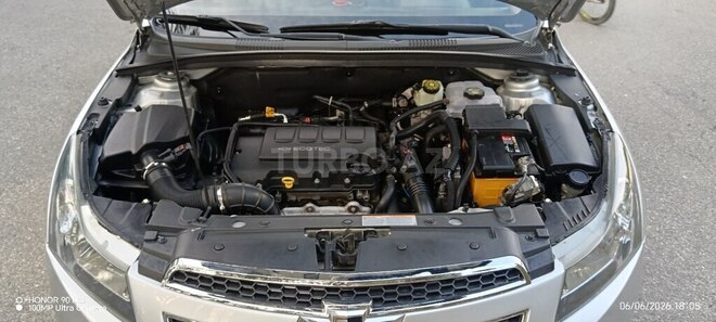 Chevrolet Cruze-20