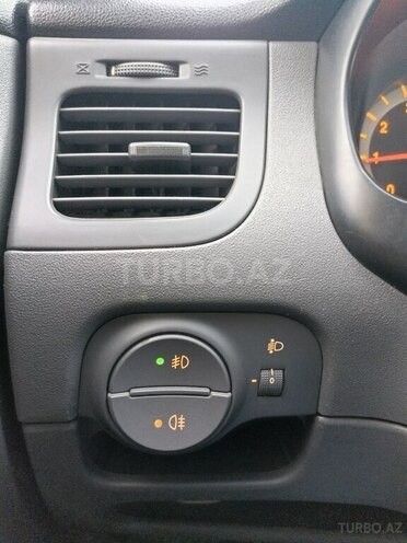 Kia Rio-6