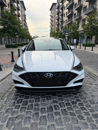 Hyundai Sonata-1