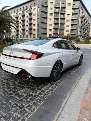 Hyundai Sonata-6