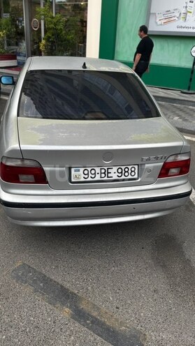 BMW 528-5