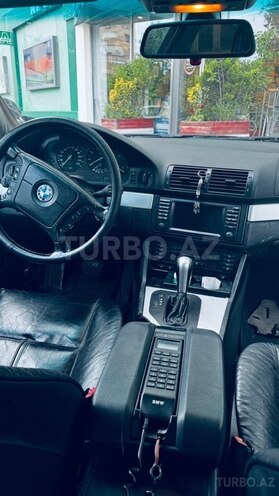 BMW 528-6