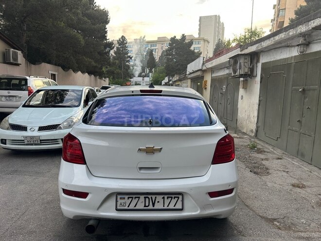 Chevrolet Cruze-4