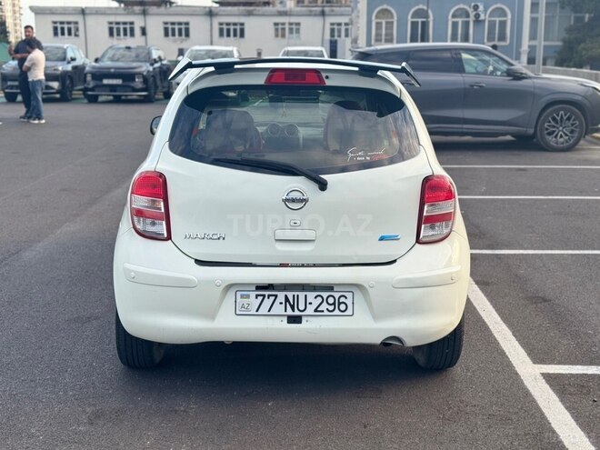 Nissan March-4