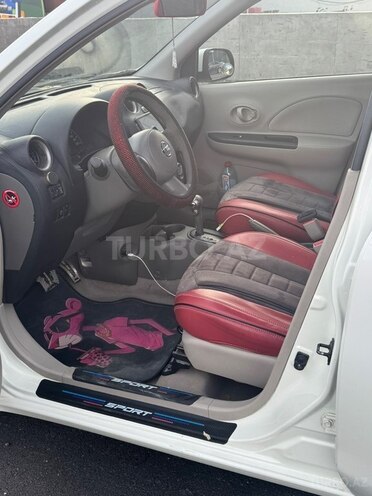 Nissan March-7