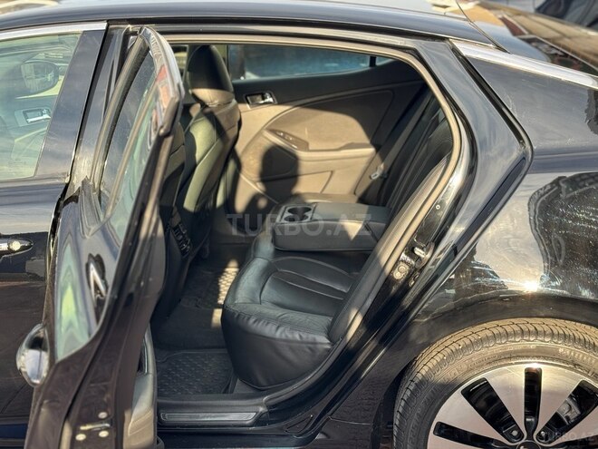 Kia Optima-13