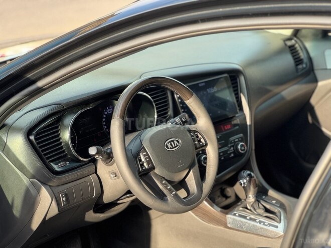 Kia Optima-11