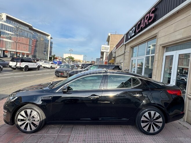 Kia Optima-4