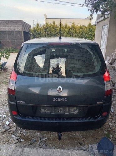 Renault Megane Scenic-2