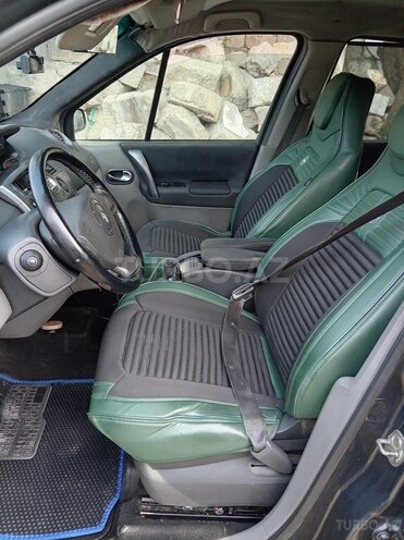 Renault Megane Scenic-3