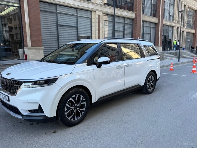 Kia Carnival-5