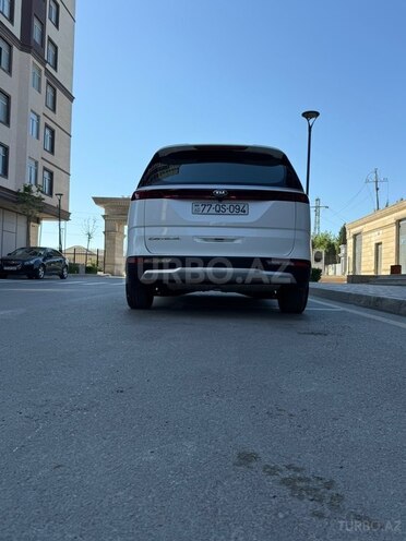 Kia Carnival-4