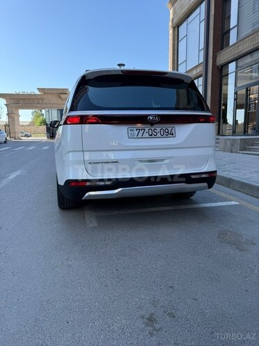 Kia Carnival-2