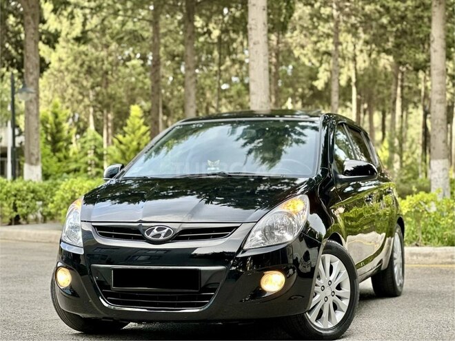 Hyundai i20-1