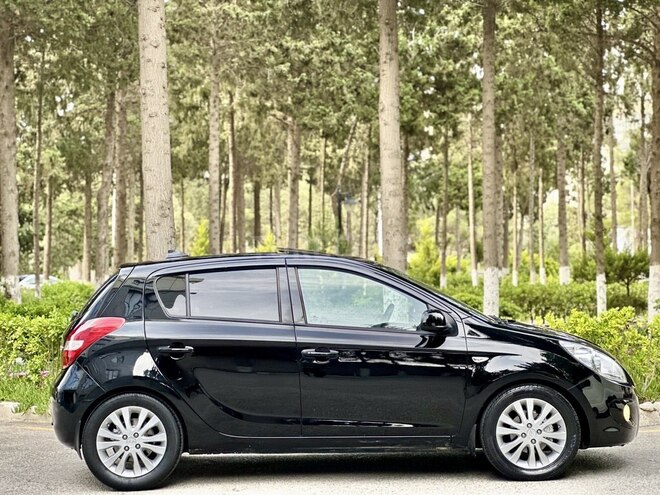 Hyundai i20-15