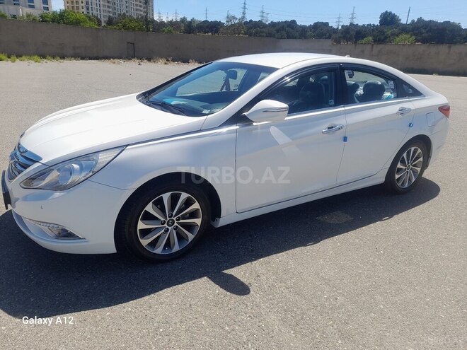 Hyundai Sonata-2