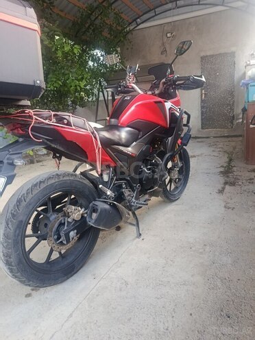 Honda CB200X-2