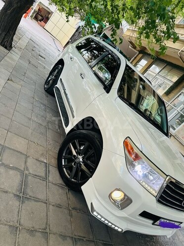 Toyota Land Cruiser-4