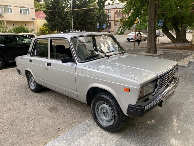 LADA (VAZ) 2107-4
