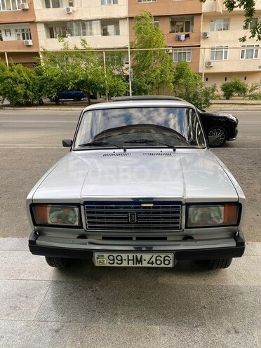 LADA (VAZ) 2107-1