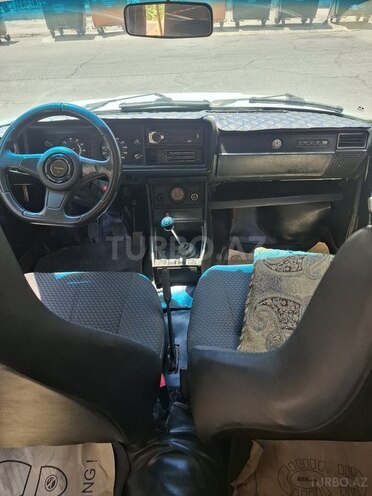 LADA (VAZ) 2107-2