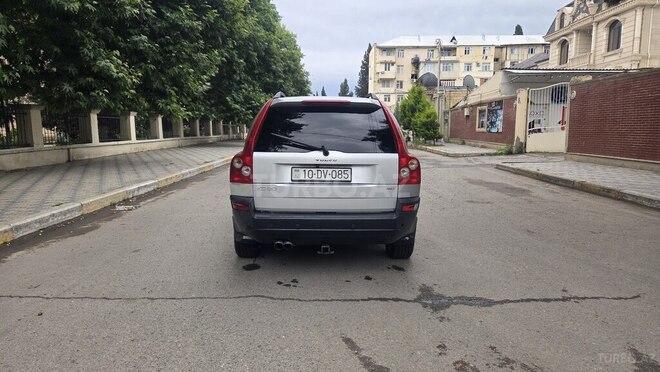 Volvo XC90-10