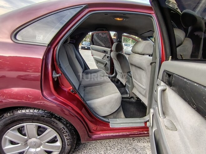 Chevrolet Lacetti-16