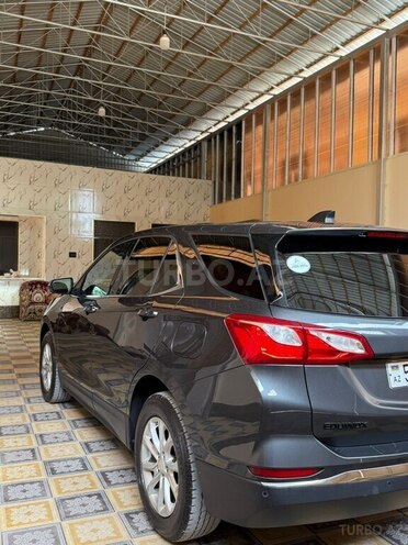 Chevrolet Equinox-4