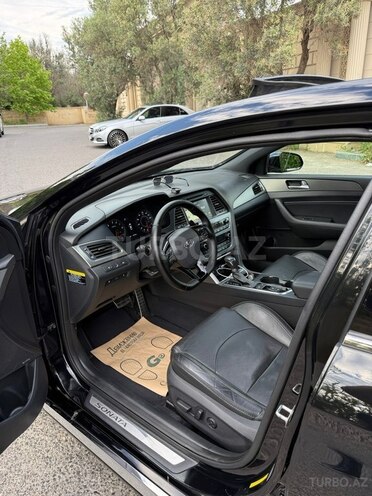 Hyundai Sonata-11