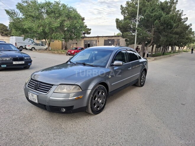 Volkswagen Passat-2