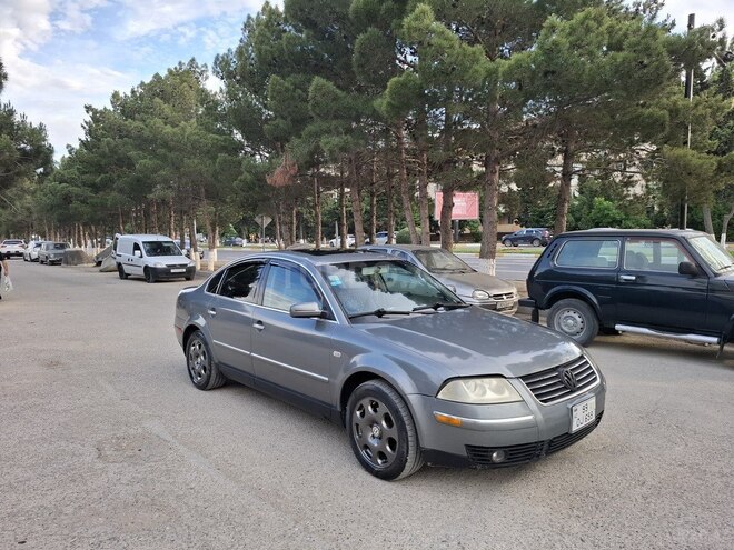 Volkswagen Passat-3