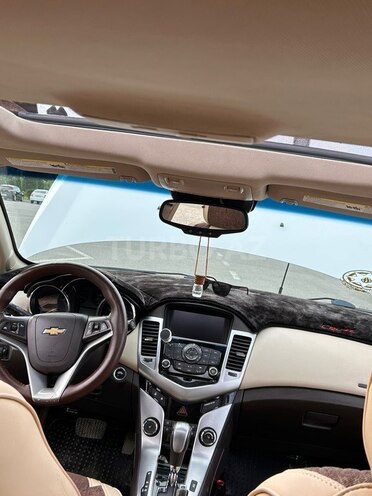Chevrolet Cruze-2