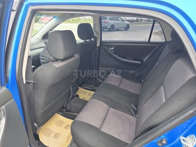 Toyota Corolla-6