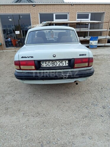 GAZ 3110 "Volga"-9