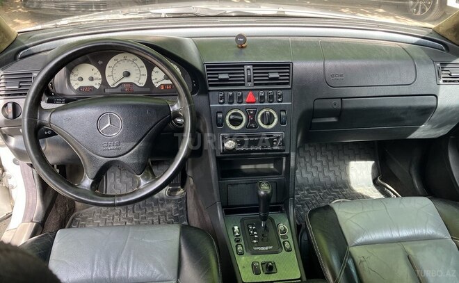Mercedes C 230-4