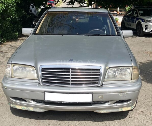 Mercedes C 230-1