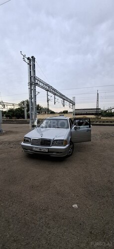 Mercedes C 230-6