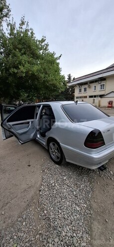 Mercedes C 230-5