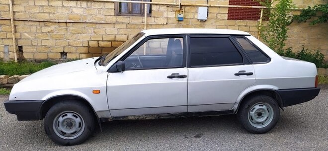 LADA (VAZ) 21099-4