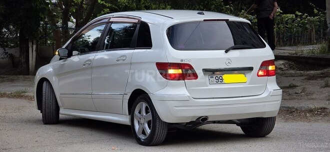 Mercedes B 170-10