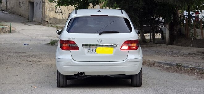 Mercedes B 170-11