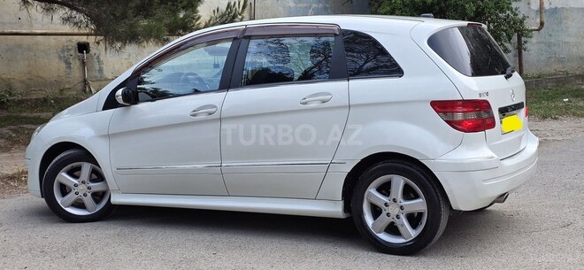 Mercedes B 170-7