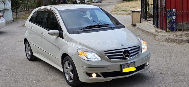 Mercedes B 170-4