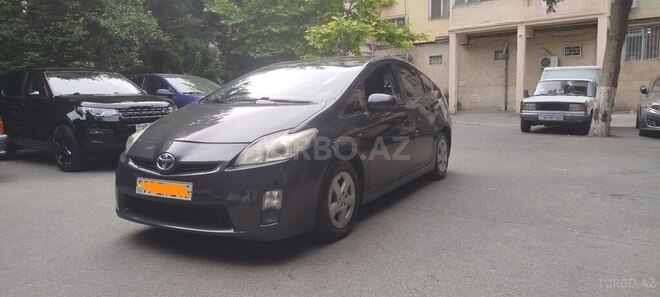 Toyota Prius-2